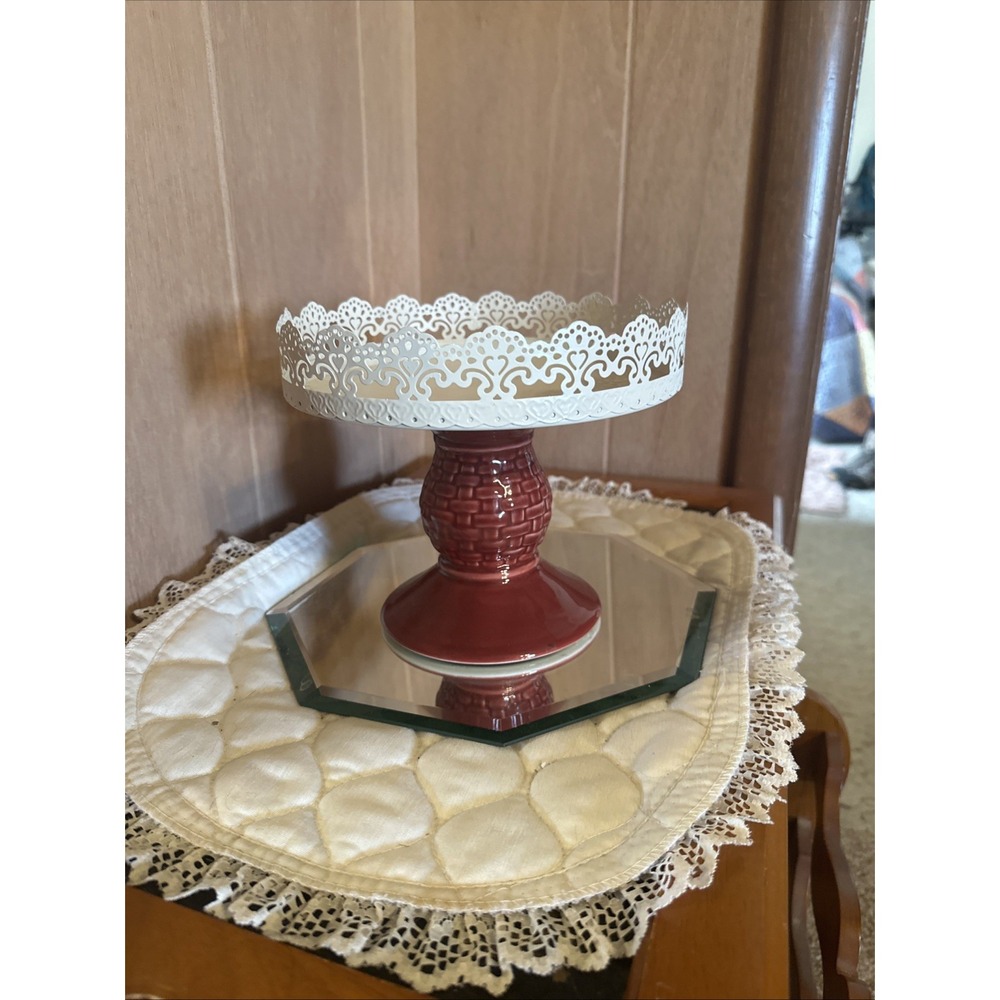 white metal‎ lace-edged Display stand with a Red Longaberger Base